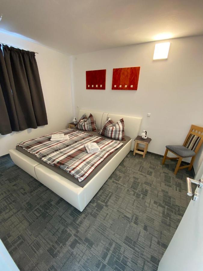 Babsi Appartments - Leben Am Land Wels Exterior photo