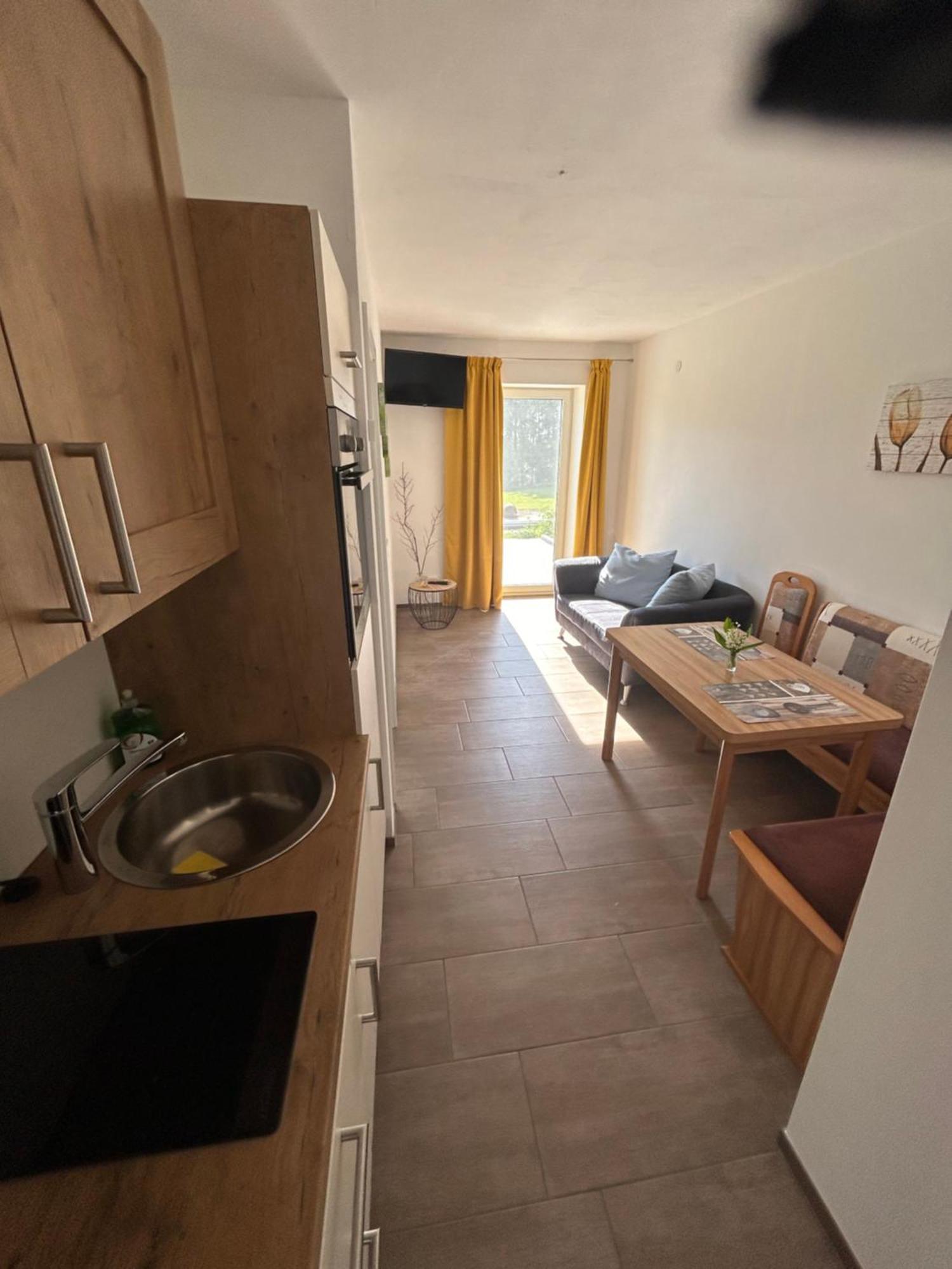 Babsi Appartments - Leben Am Land Wels Exterior photo