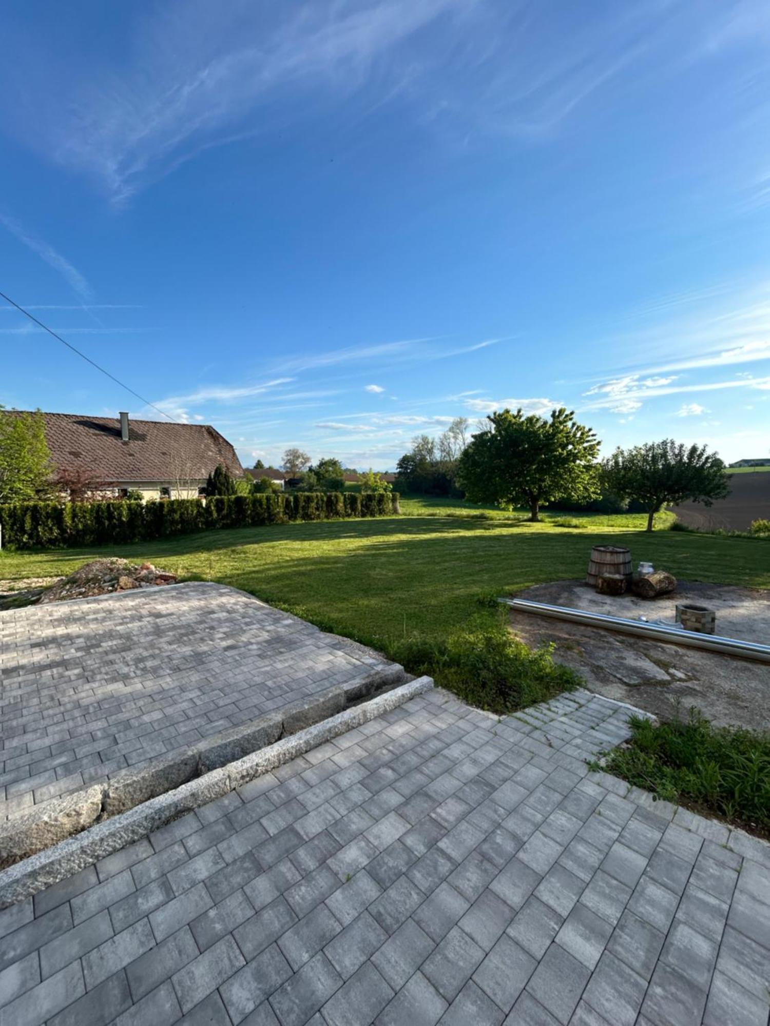 Babsi Appartments - Leben Am Land Wels Exterior photo